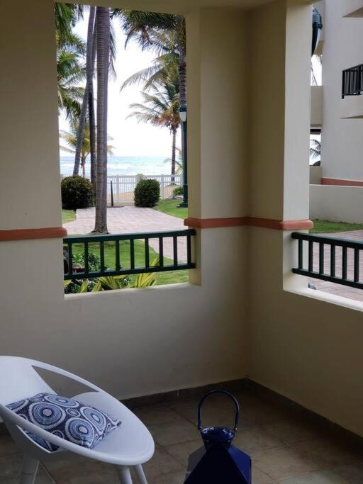 1St Level Unit Steps To Beach- Cold Air Conditioner At Poza Del Mar Luquillo Dış mekan fotoğraf